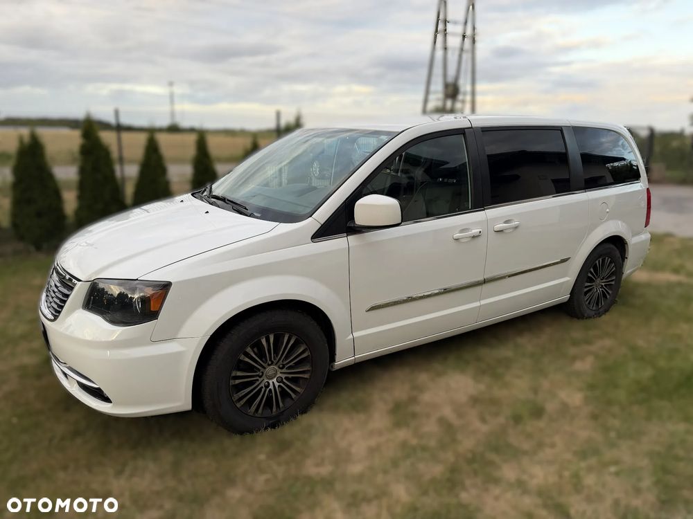 Chrysler Town & Country 3.6 Limited - 1