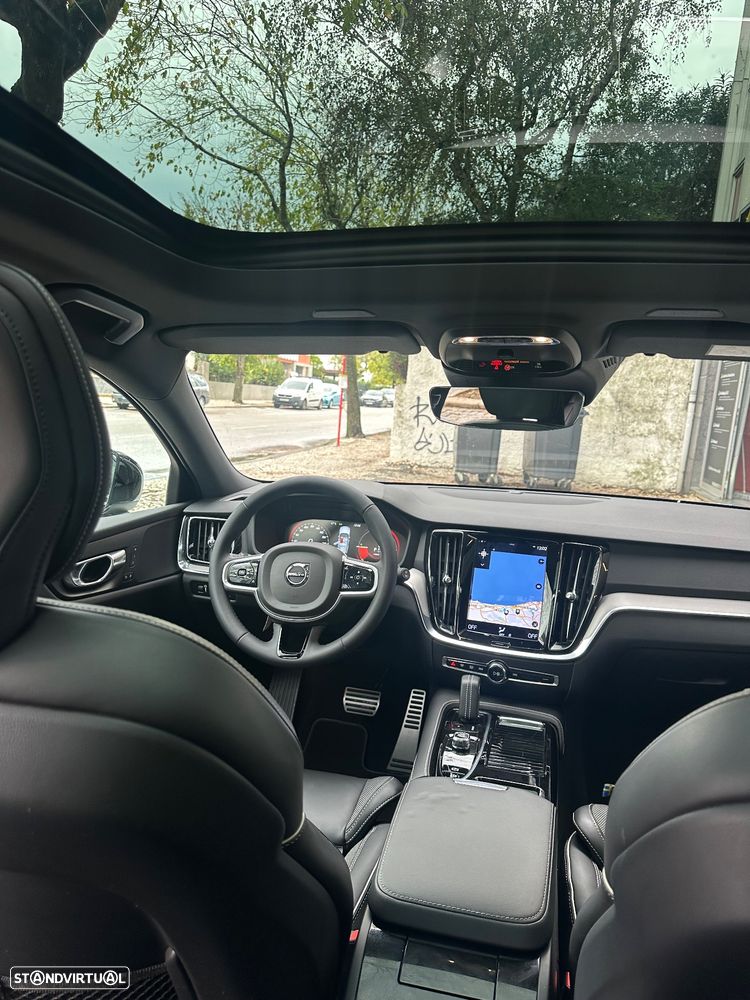 Volvo V60 2.0 T8 AWD TE R-Design - 10