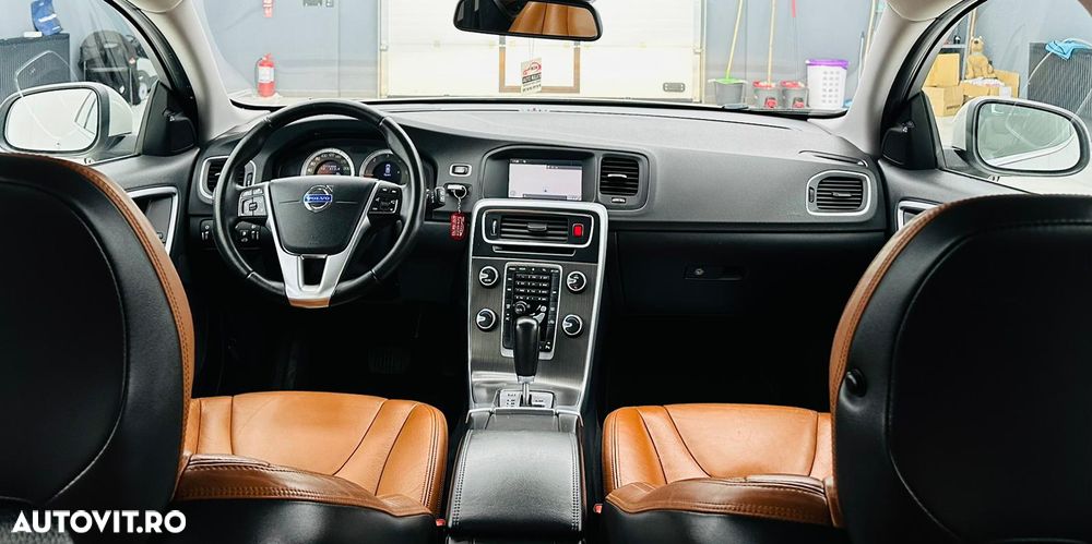 Volvo V60 D4 Geartronic Momentum - 6