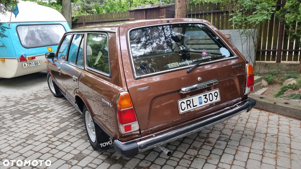 Toyota Carina - 4