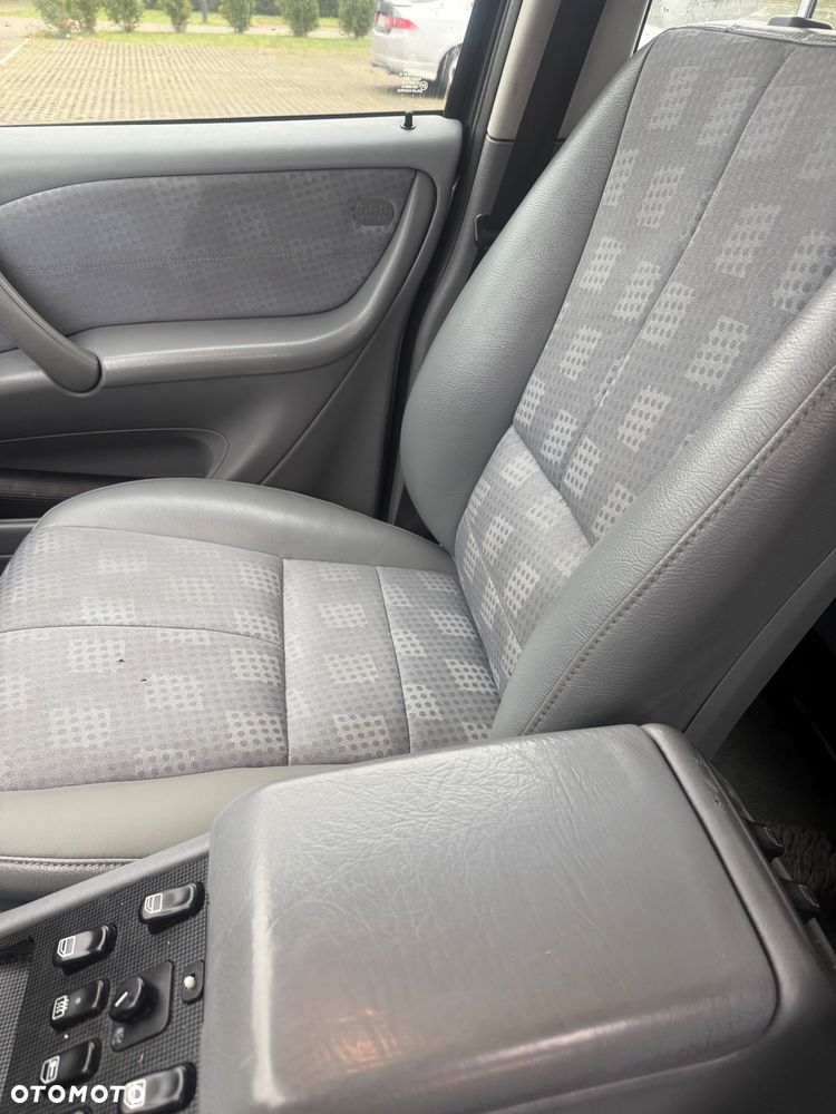 Mercedes-Benz ML 270 CDI Inspiration - 8