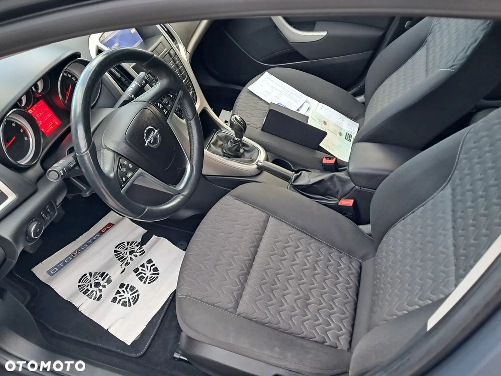 Opel Astra 1.4 Turbo Design Edition - 14