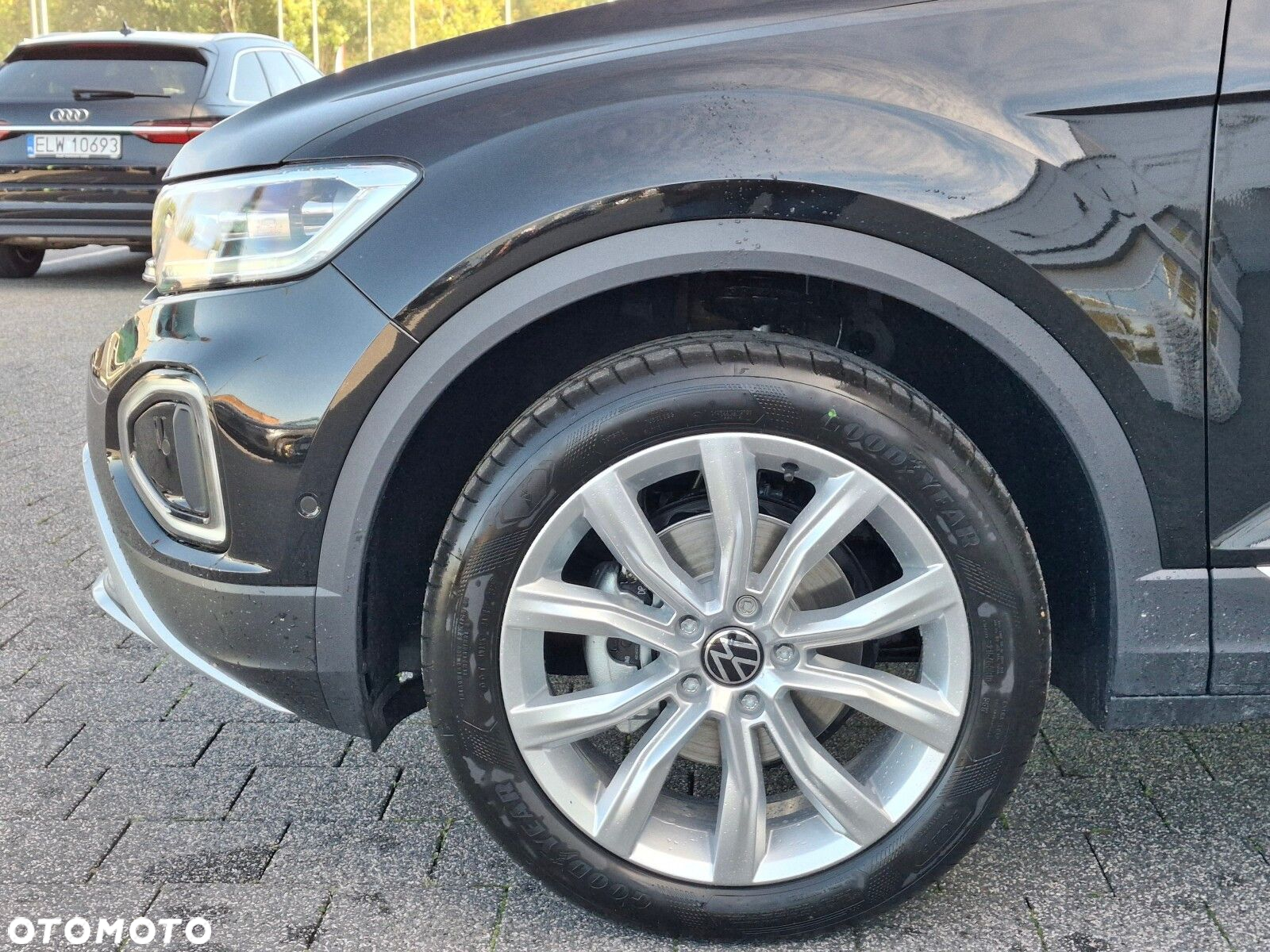 Volkswagen T-Roc - 4