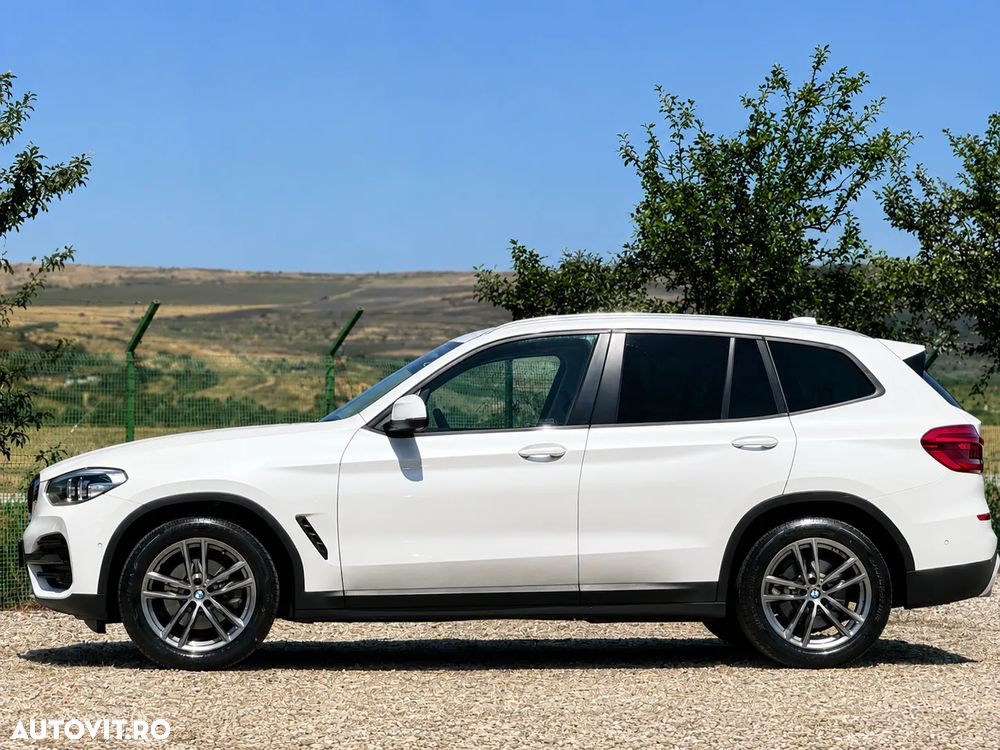 BMW X3 xDrive20d AT xLine - 10