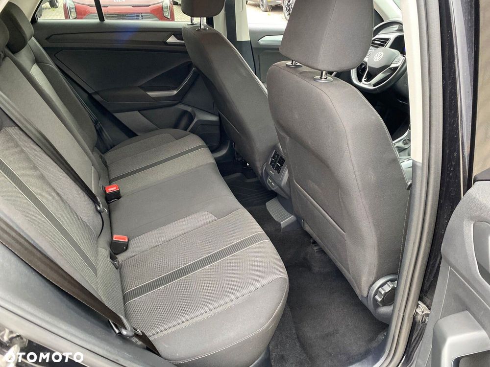 Volkswagen T-Roc - 15