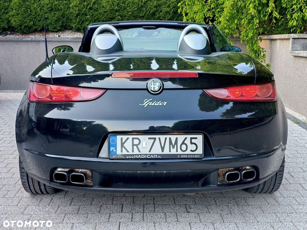 Alfa Romeo Spider 2.2 JTS 16V Exclusive - 13