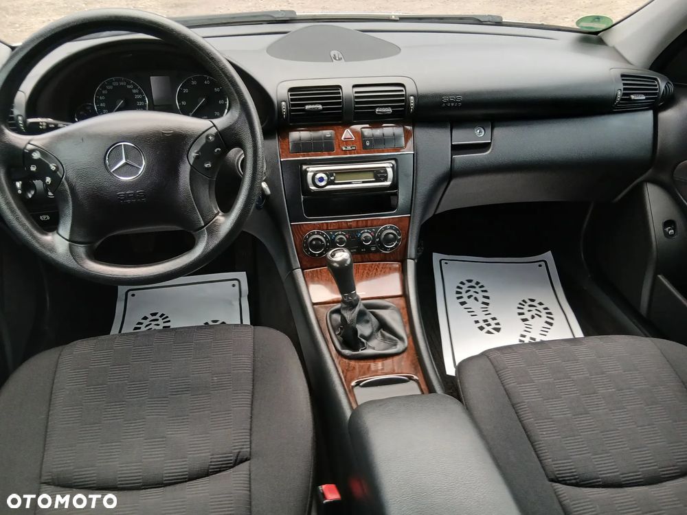 Mercedes-Benz Klasa C 180 Kompressor Classic Starline - 21