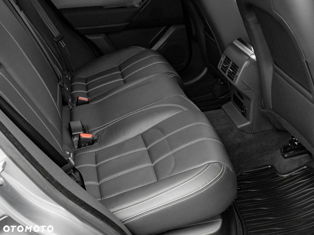 Land Rover Range Rover Velar - 32
