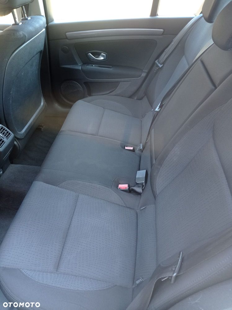 Renault Laguna 2.0 DCi Dynamique - 23