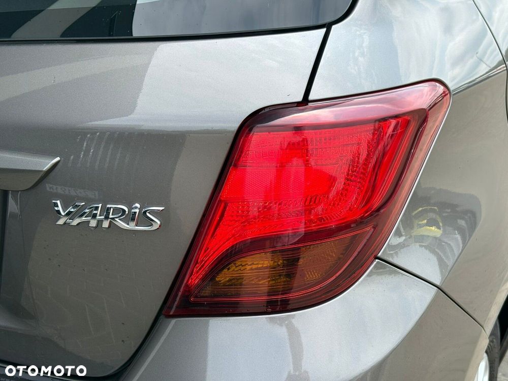 Toyota Yaris 1.33 Premium EU6 - 14
