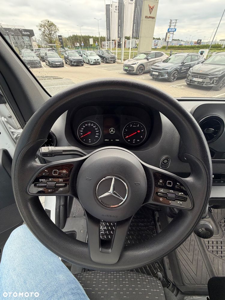 Mercedes-Benz Sprinter L4H2 - 19