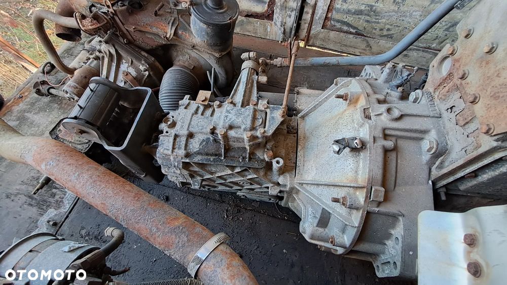 silnik kompletny RENAULT MIDLUM i inne części