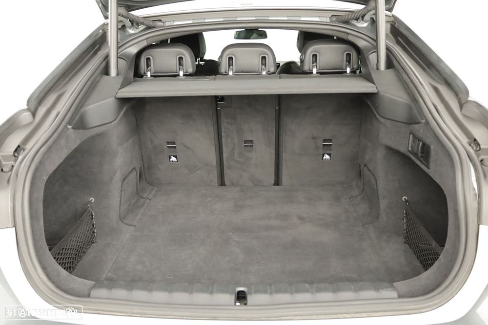 BMW i4 eDrive40 - 25