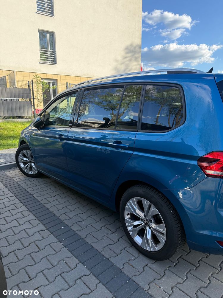 Volkswagen Touran 2.0 TDI SCR DSG ACTIVE - 9