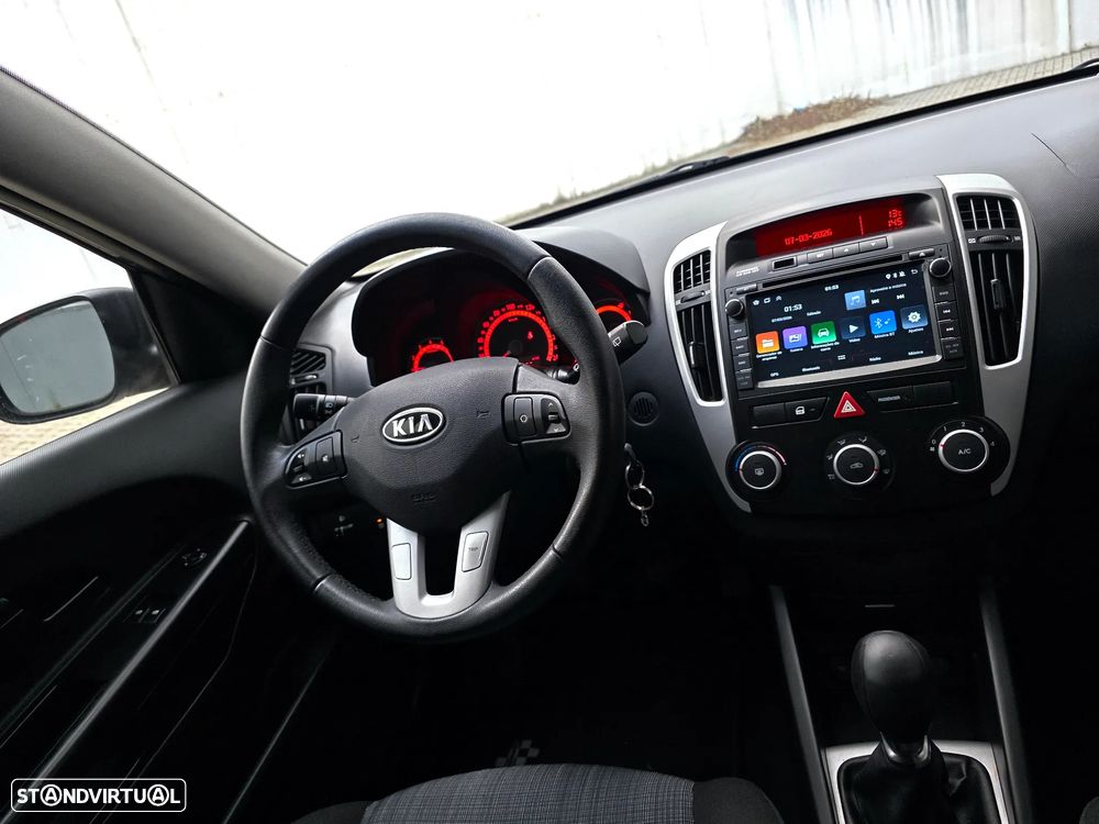 Kia Ceed SW 1.4 CVVT LX ISG - 41