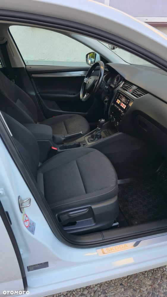 Skoda Octavia 2.0 TDI SCR Clever DSG - 17