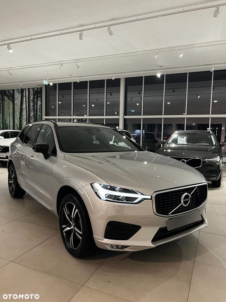 Volvo XC 60 T5 AWD R-Design - 1
