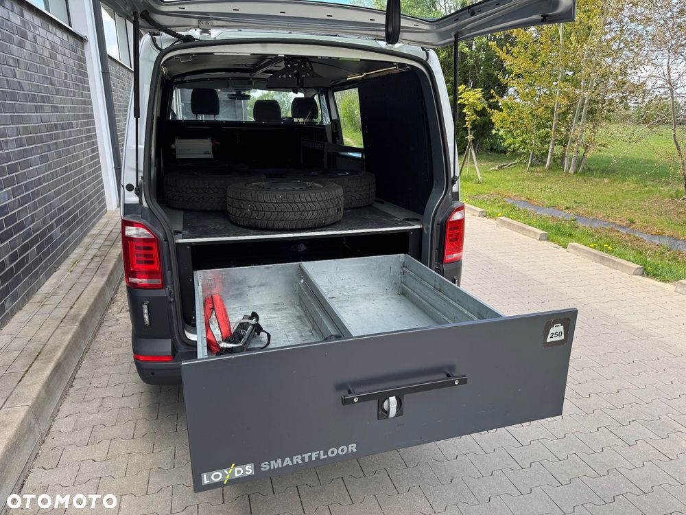 Volkswagen Transporter - 27