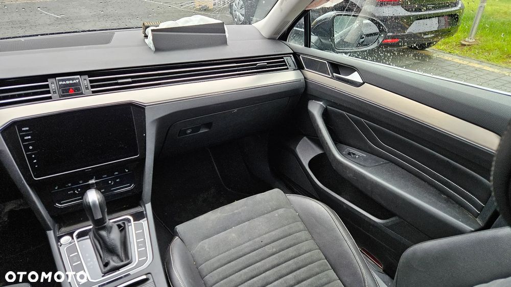 Volkswagen Passat 2.0 TDI SCR DSG Business - 16