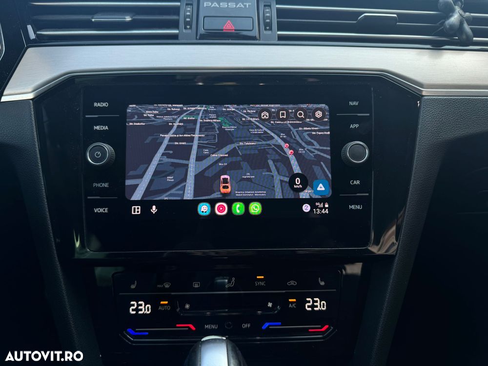Volkswagen Passat 2.0 TDI DSG Highline - 14