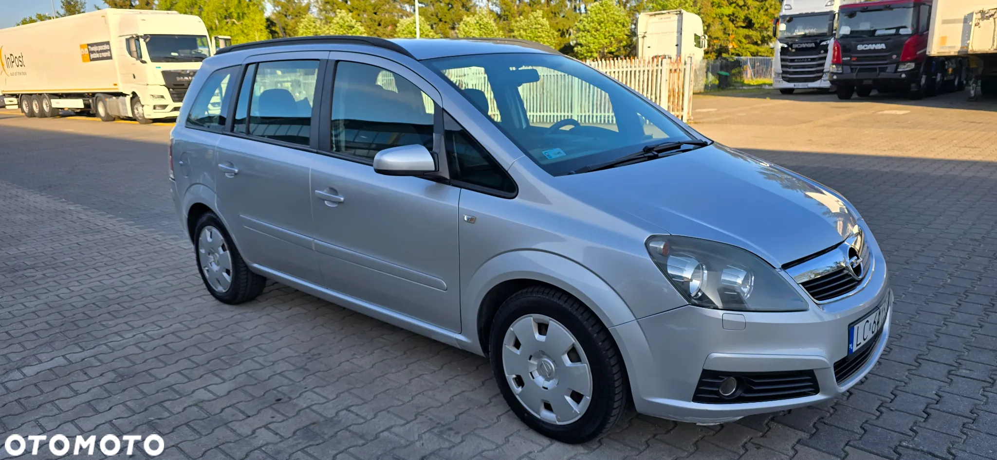 Opel Zafira - 2