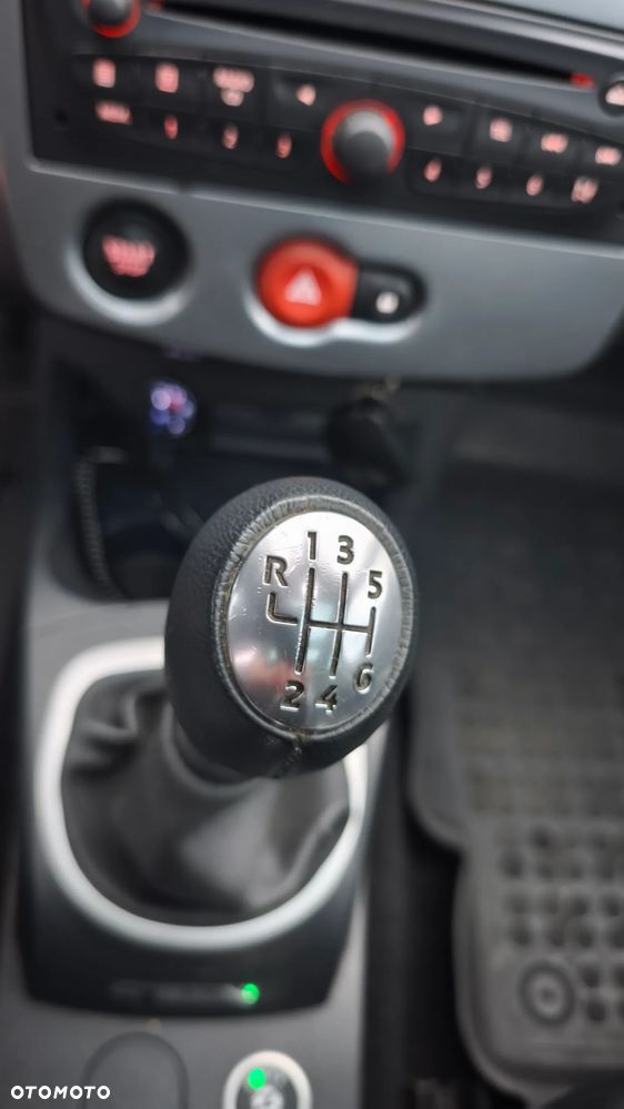 Renault Clio 1.6 16V GT - 11