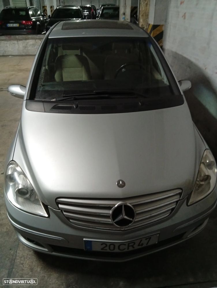 Mercedes-Benz B 200 Turbo - 8