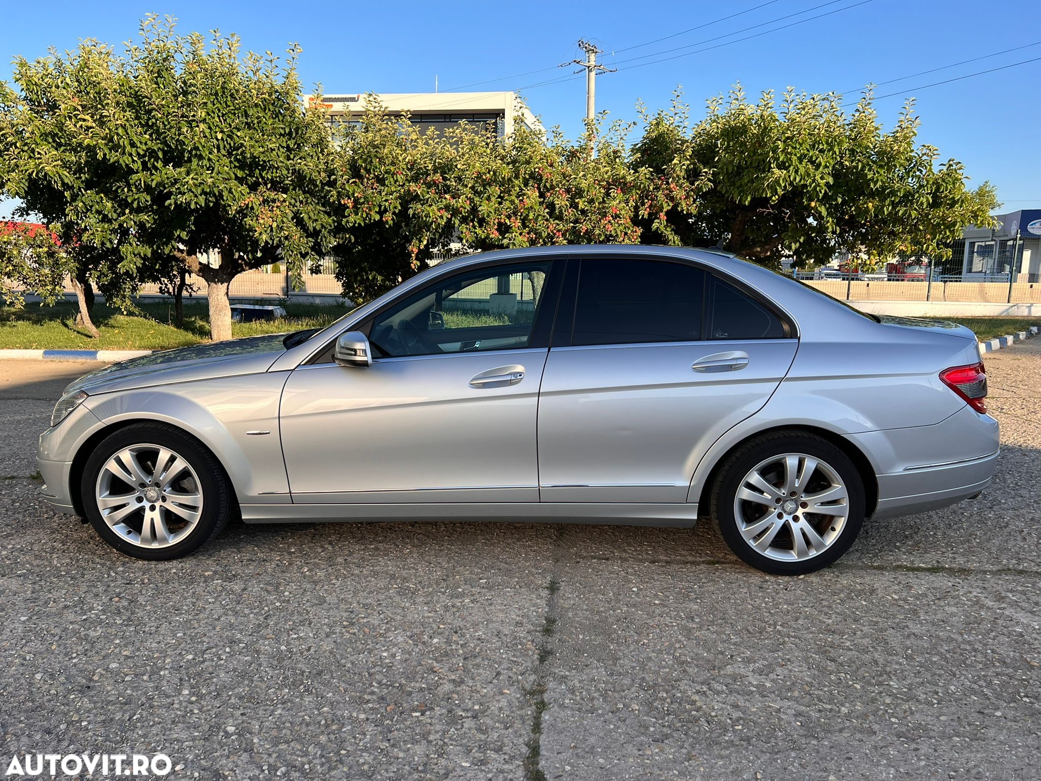 Mercedes-Benz C - 6