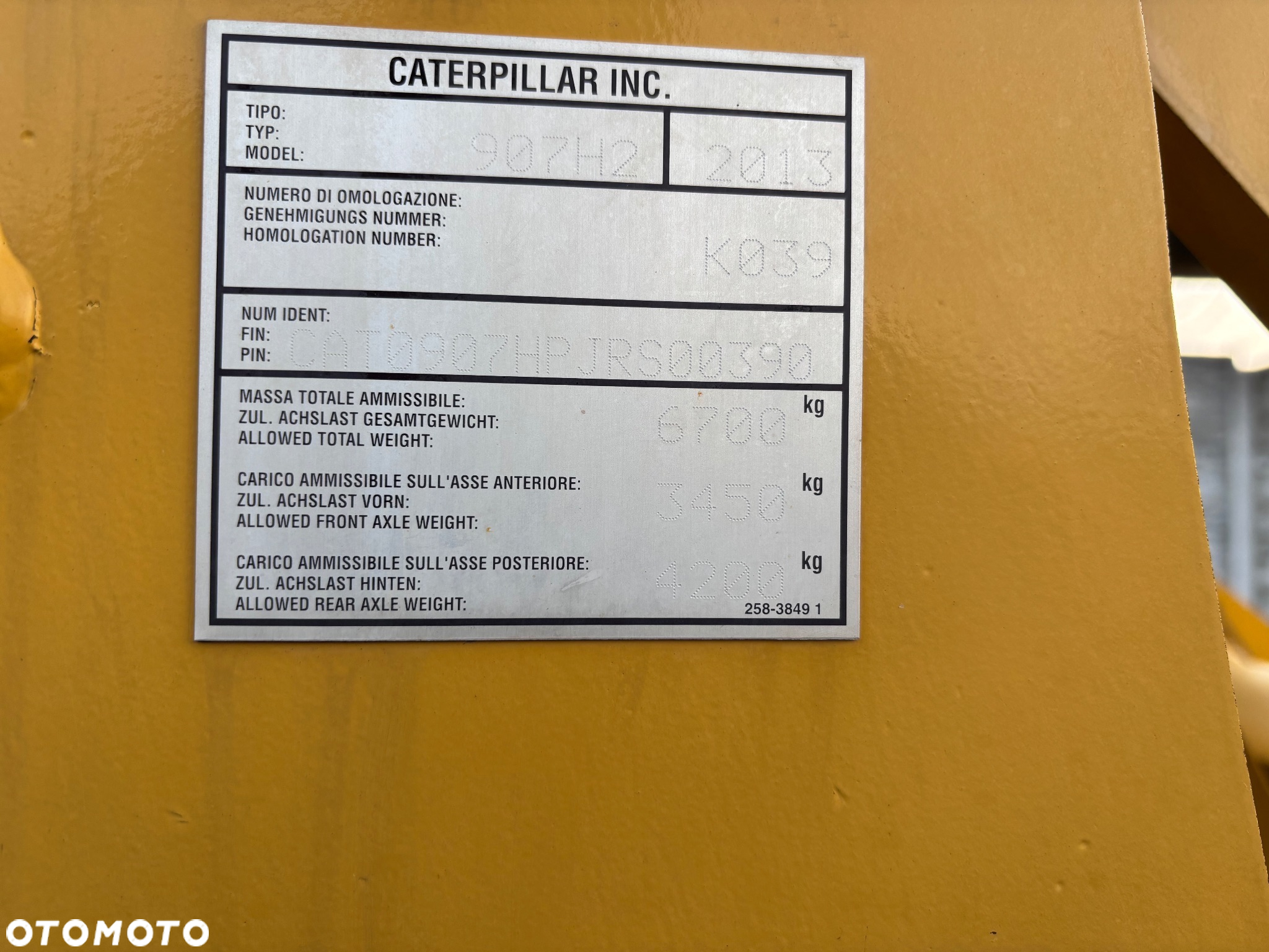 Caterpillar 907H2 rok 2013 4x4 szczeka dzielona - 9