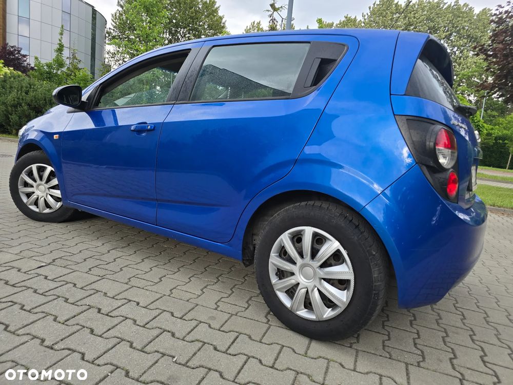 Chevrolet Aveo 1.3 D LTZ - 23