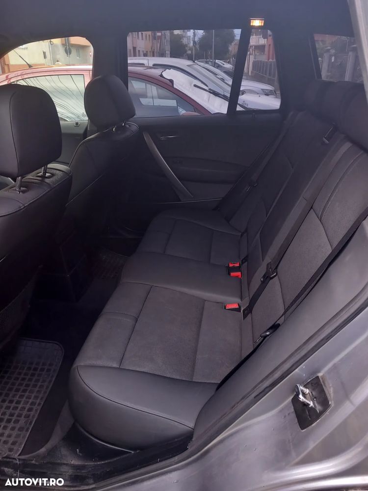 BMW X3 2.0d - 8