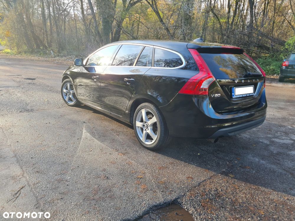 Volvo V60 D3 Summum - 7
