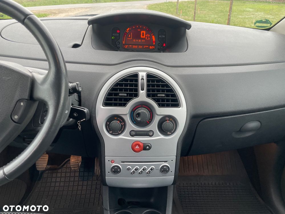 Renault Modus - 13