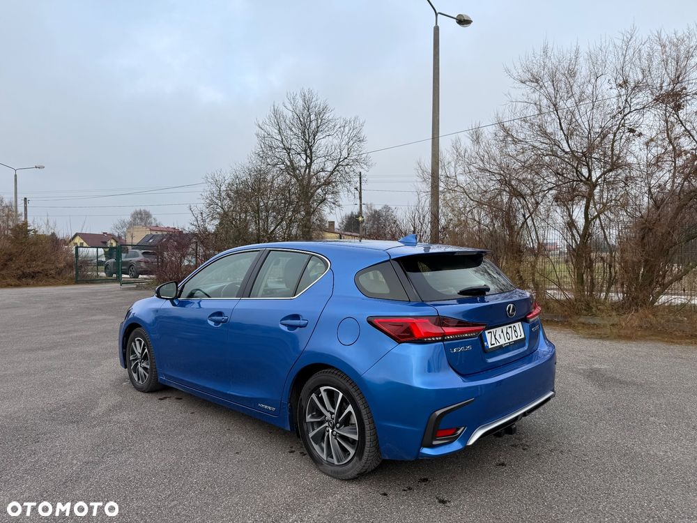 Lexus CT - 21