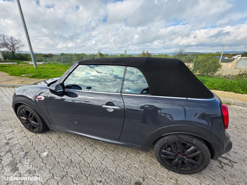 MINI Cabrio John Cooper Works Plus Auto Desportiva - 11