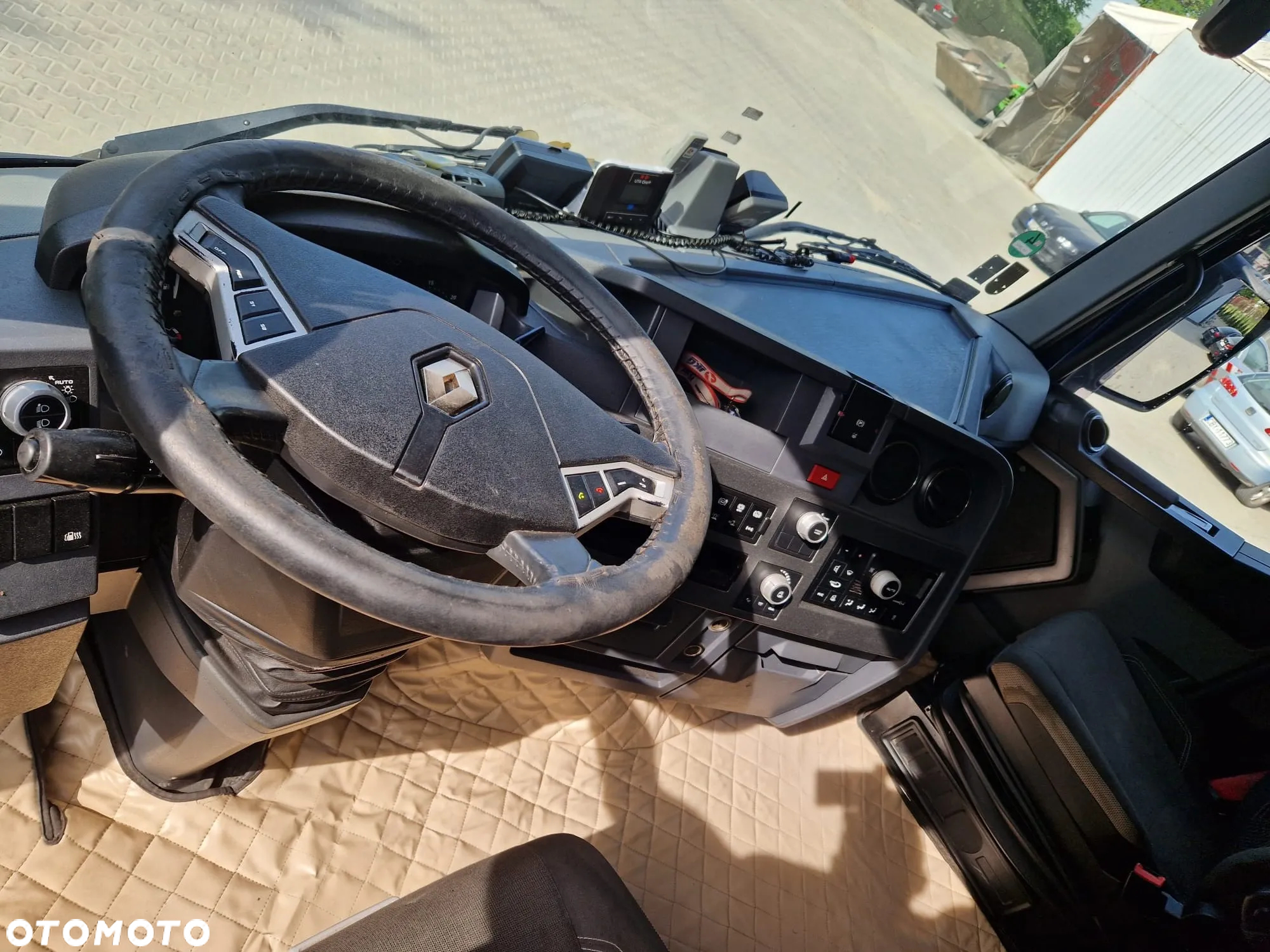Renault T520 - 14