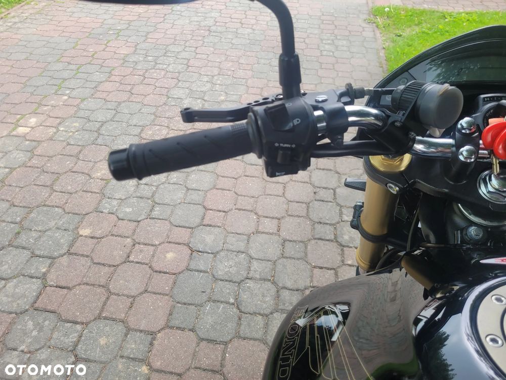 Honda Hornet - 31