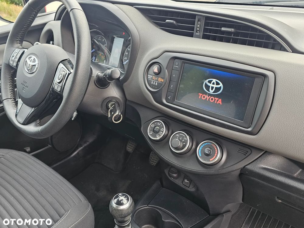 Toyota Yaris 1.5 Active - 13