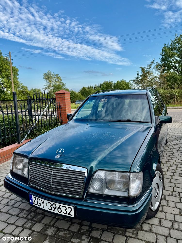 Mercedes-Benz Klasa E 300 T Diesel - 1