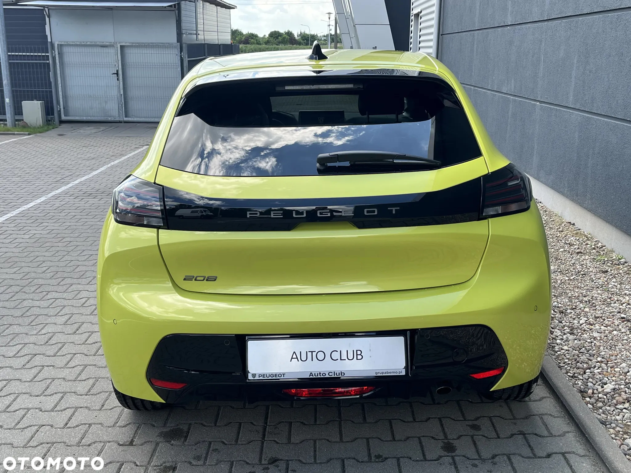 Peugeot 208 - 6