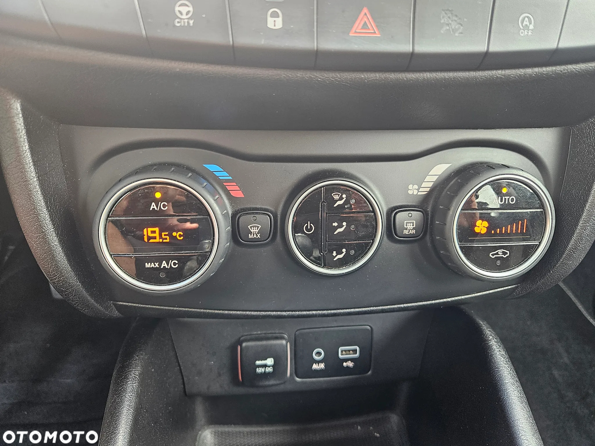 Fiat Tipo 1.6 MultiJet 16v Lounge - 11