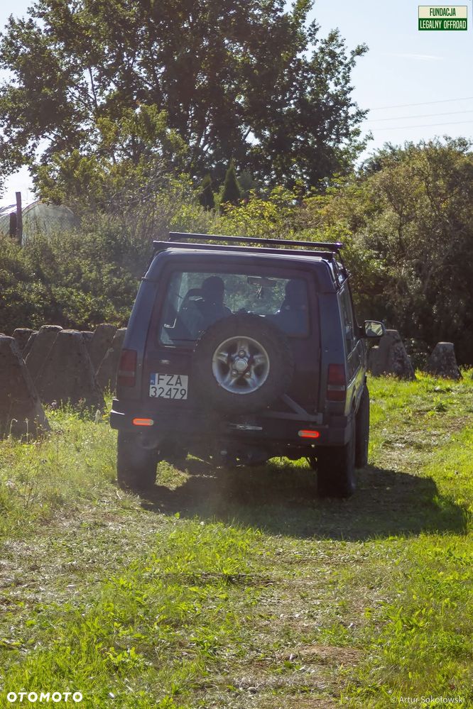 Land Rover Discovery - 4