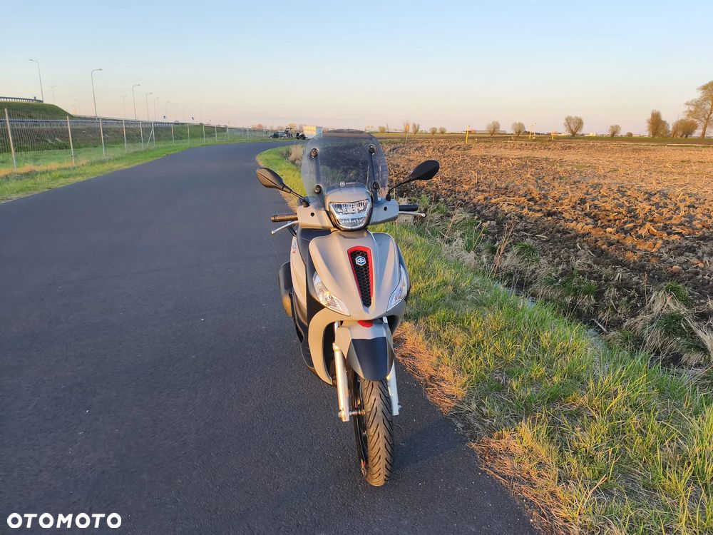 Piaggio Medley - 5