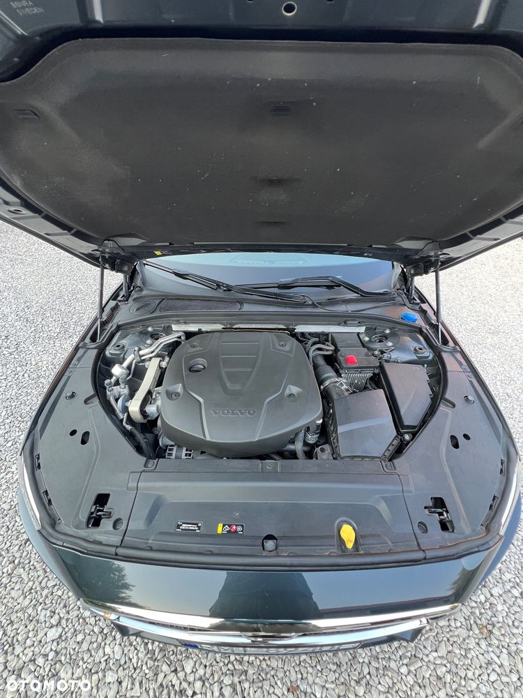 Volvo V90 D3 Geartronic Momentum Pro - 34