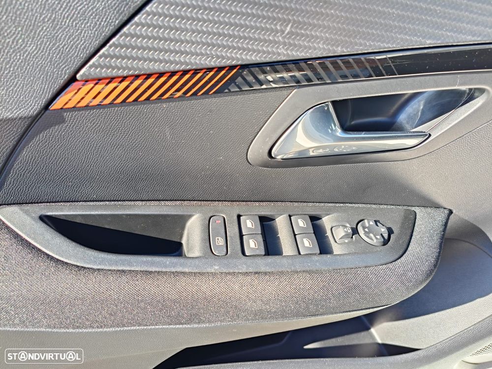 Peugeot e-208 50 kWh Active Pack - 10