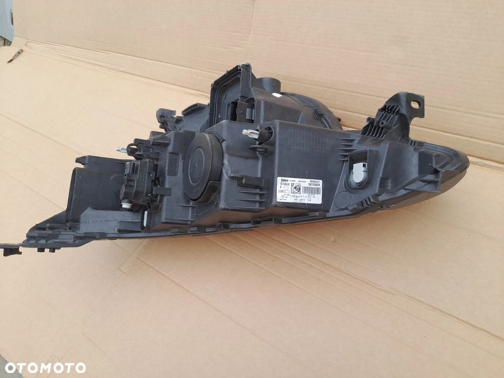 RENAULT MEGANE IV LED LAMPA PRAWA PRZEDNIA PRZÒD - 12