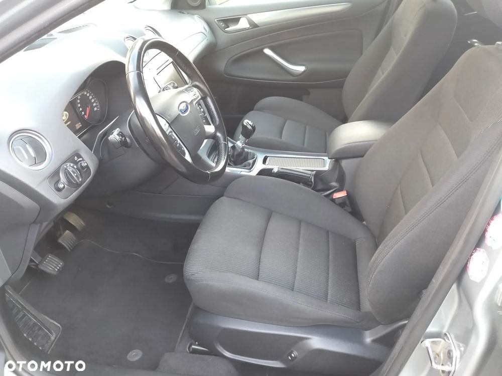 Ford Mondeo 2.0 TDCi Titanium - 9
