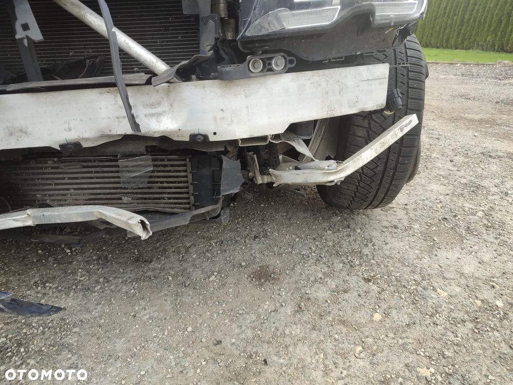 BMW Seria 3 318d Sport Line Shadow - 19