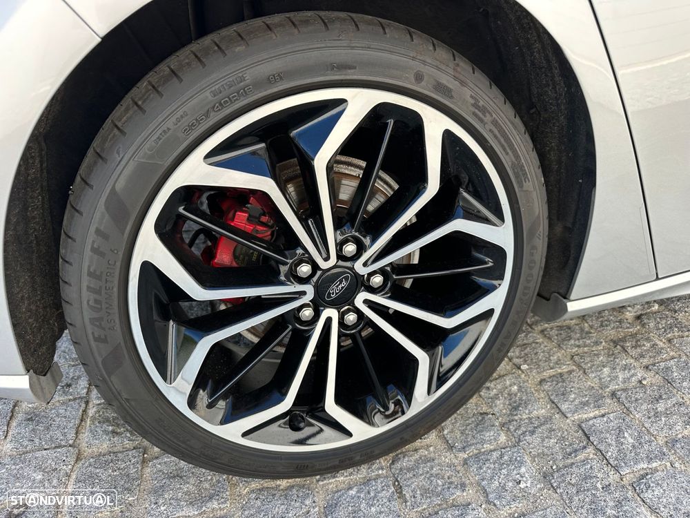 Ford Focus 1.5 TDCi EcoBlue ST-Line - 7