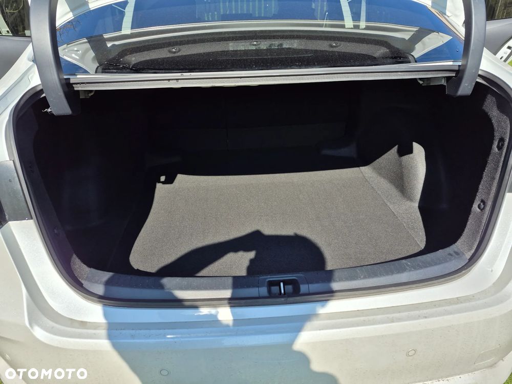 Toyota Corolla 1.8 Hybrid GR Sport - 15